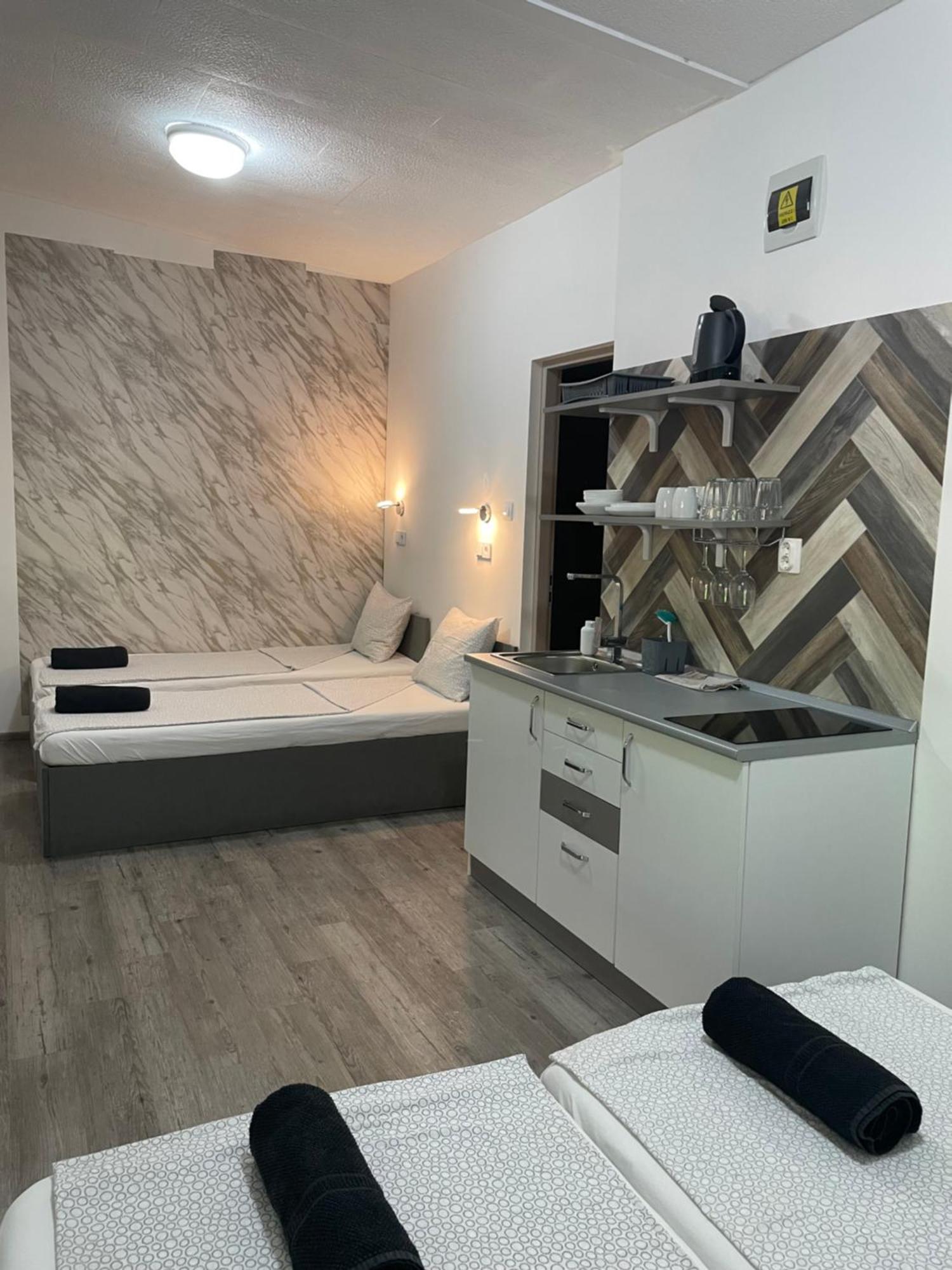 Tutti Apartman 巴拉通雷勒 外观 照片