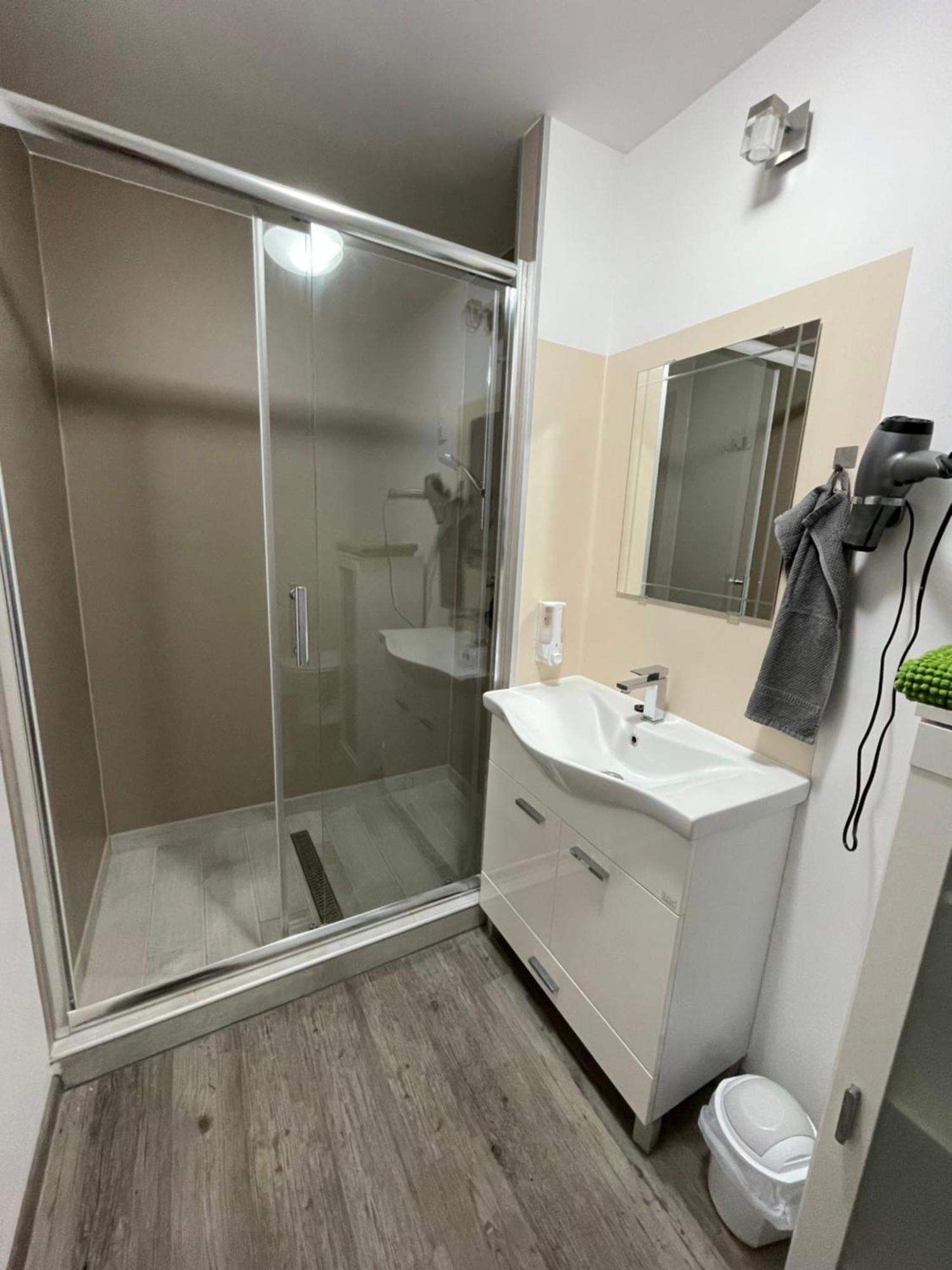 Tutti Apartman 巴拉通雷勒 外观 照片